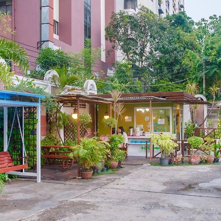 Bh Business Hotel Bangkok Luaran gambar